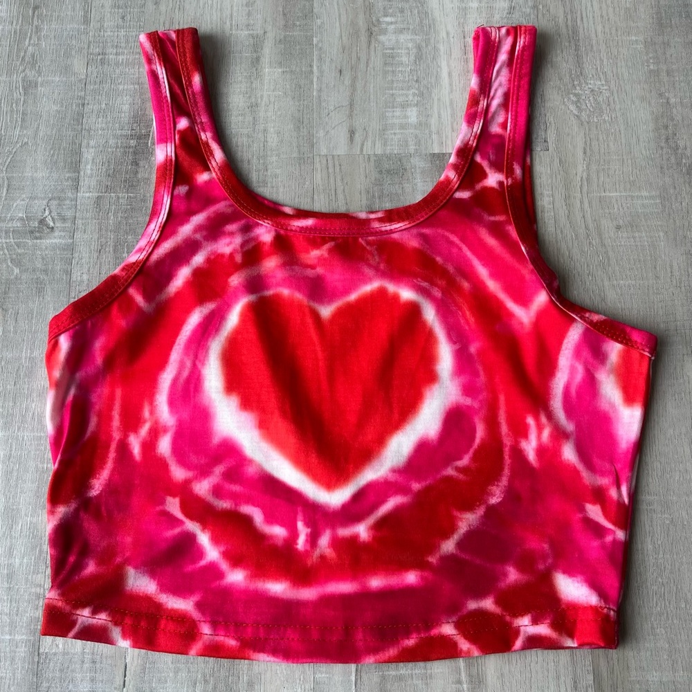 SHEIN Red Tie Dye Heart Tank Top Size Small US 4